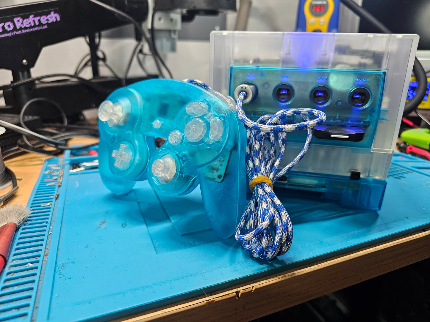 GameCube Prestige Pro - Glacier with Gameboy Player